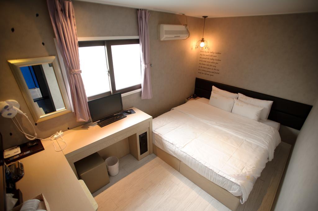 Atti Guesthouse Seul Esterno foto